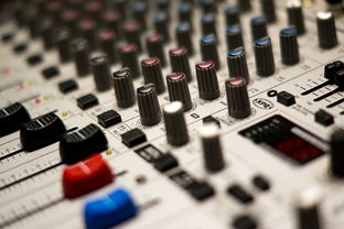 人工智能专业课程内容概览,从基础到前沿  第1张 人工智能专业课程内容概览,从基础到前沿  第1张